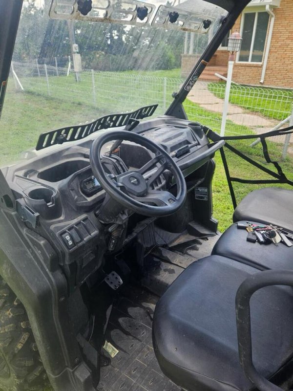 Can Am Defender