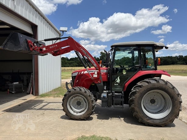 MF 4610 M Tractor