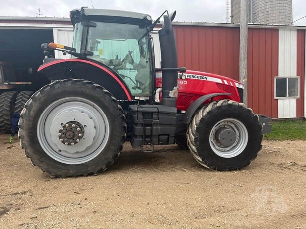MF 8660 Tractor