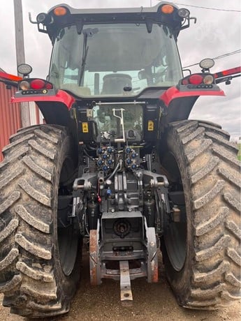 MF 8660 Tractor