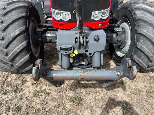 MF 8680 Tractor