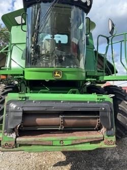 JD 9770 STS Combine