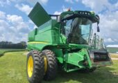 JD S670 Combine
