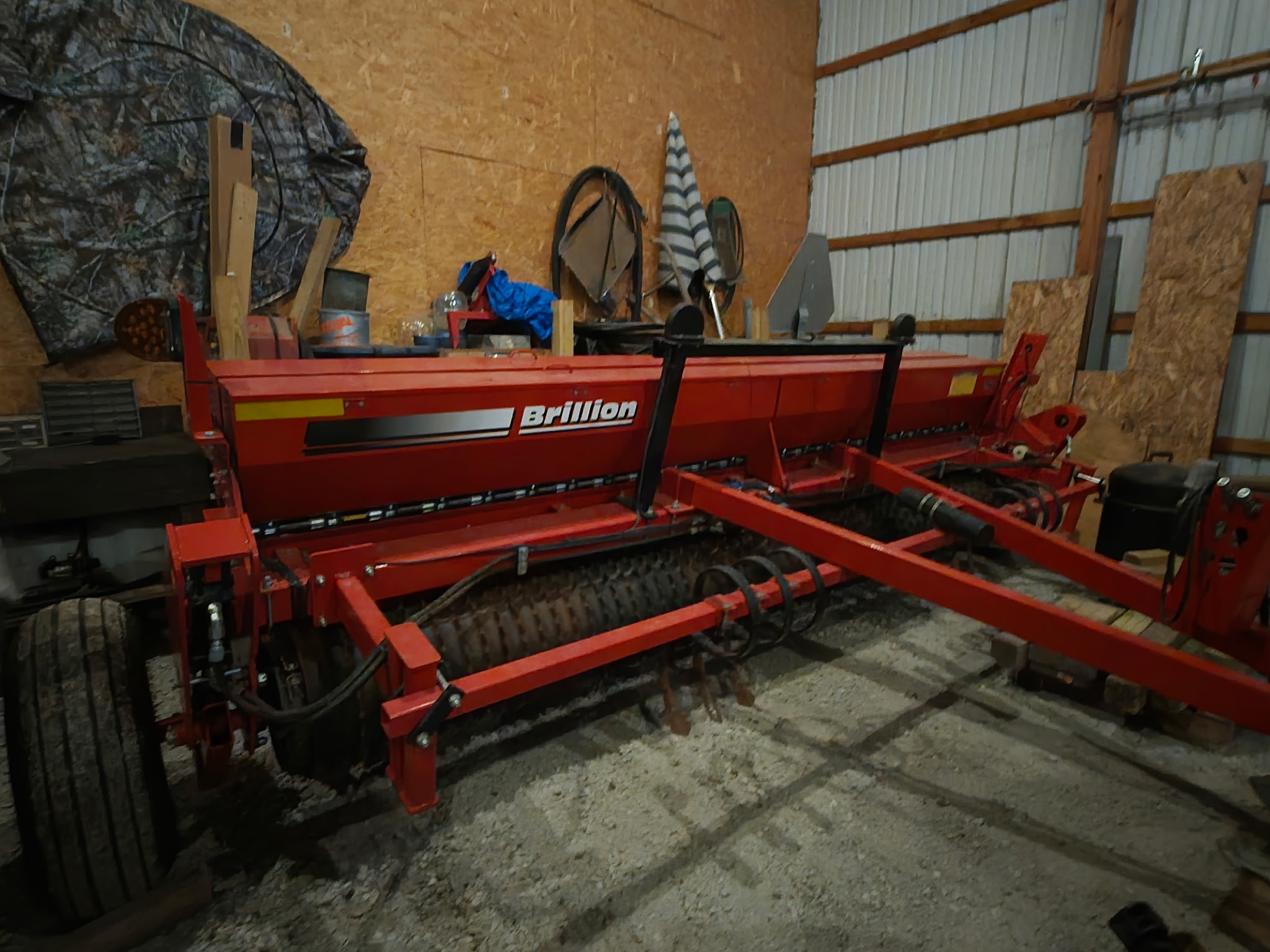 Brillion 12′ SSB Seeder