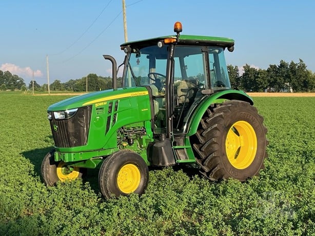 JD 5085M Tractor