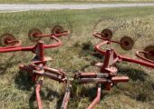 NH 664 Round Baler, 8-Wheel Rake
