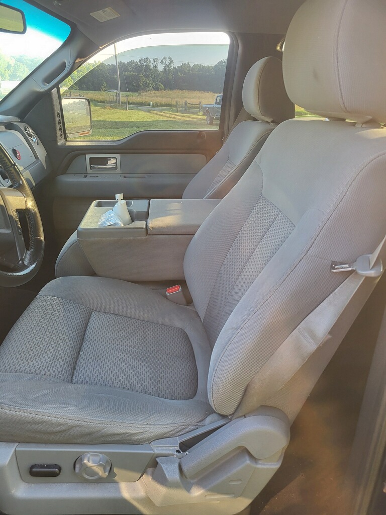 Ford XLT F-150 Pickup