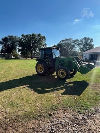 JD 5083E Tractor