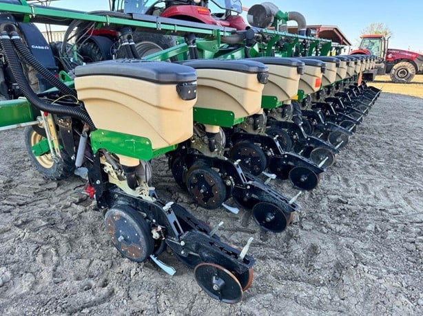 GP 3P4025AH 12R36″-38″ Planter