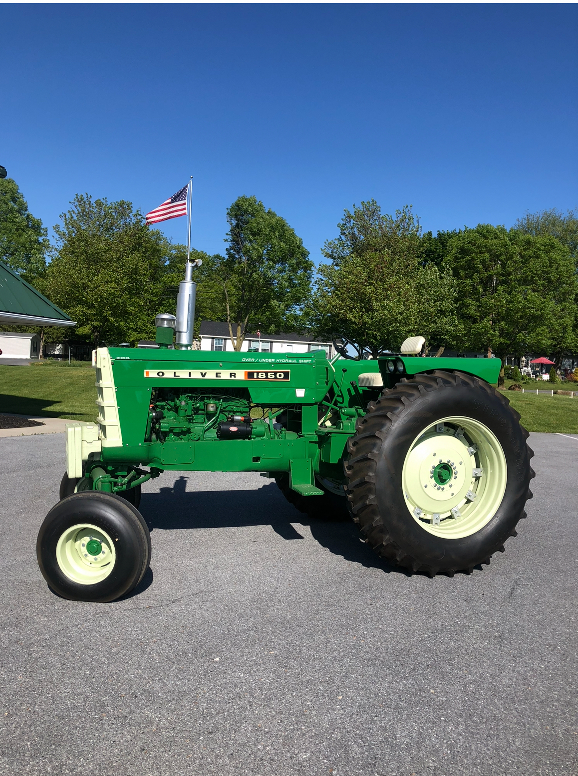 Oliver 1850 Tractor