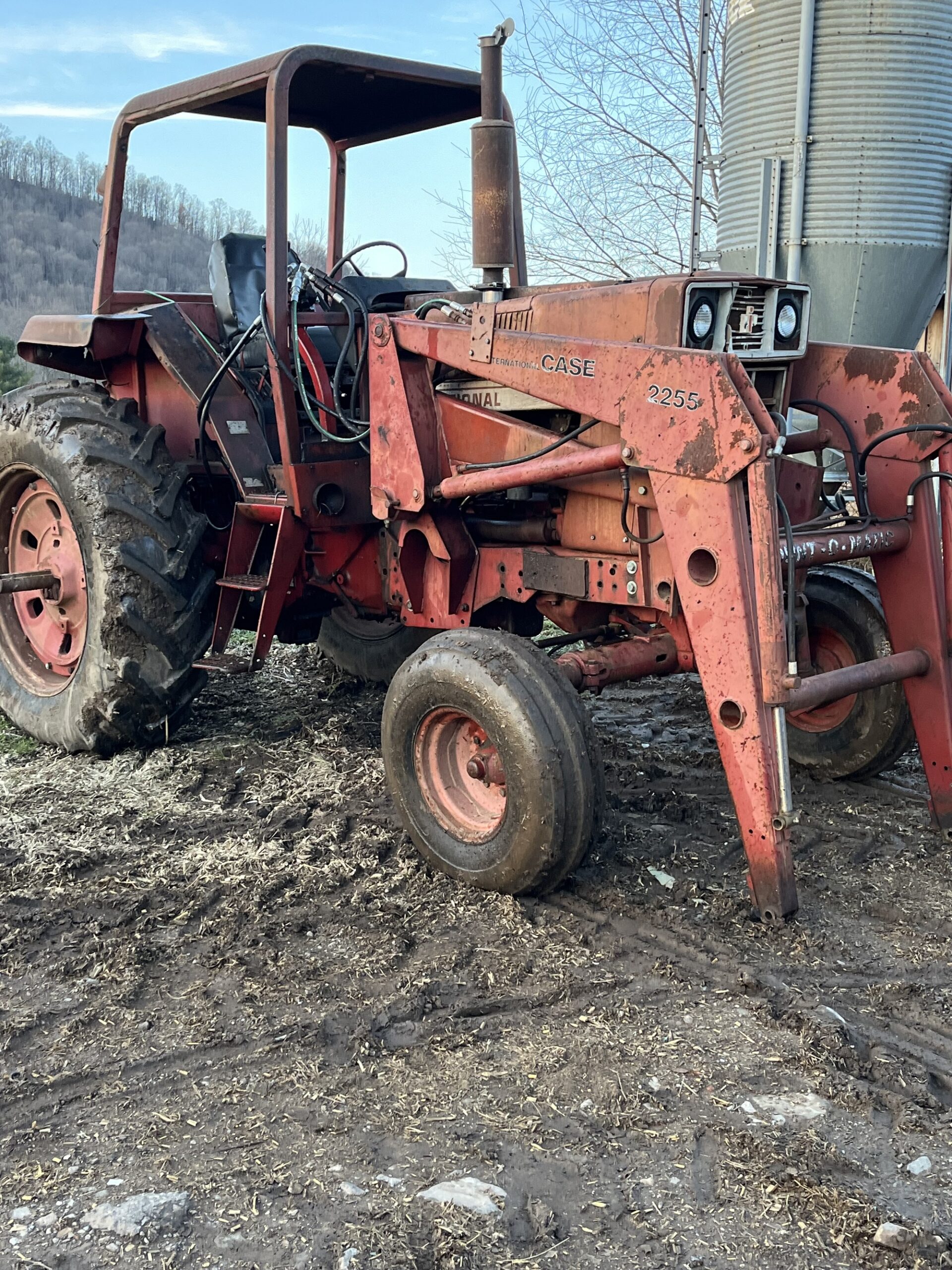 IHC 986 Loader Tractor