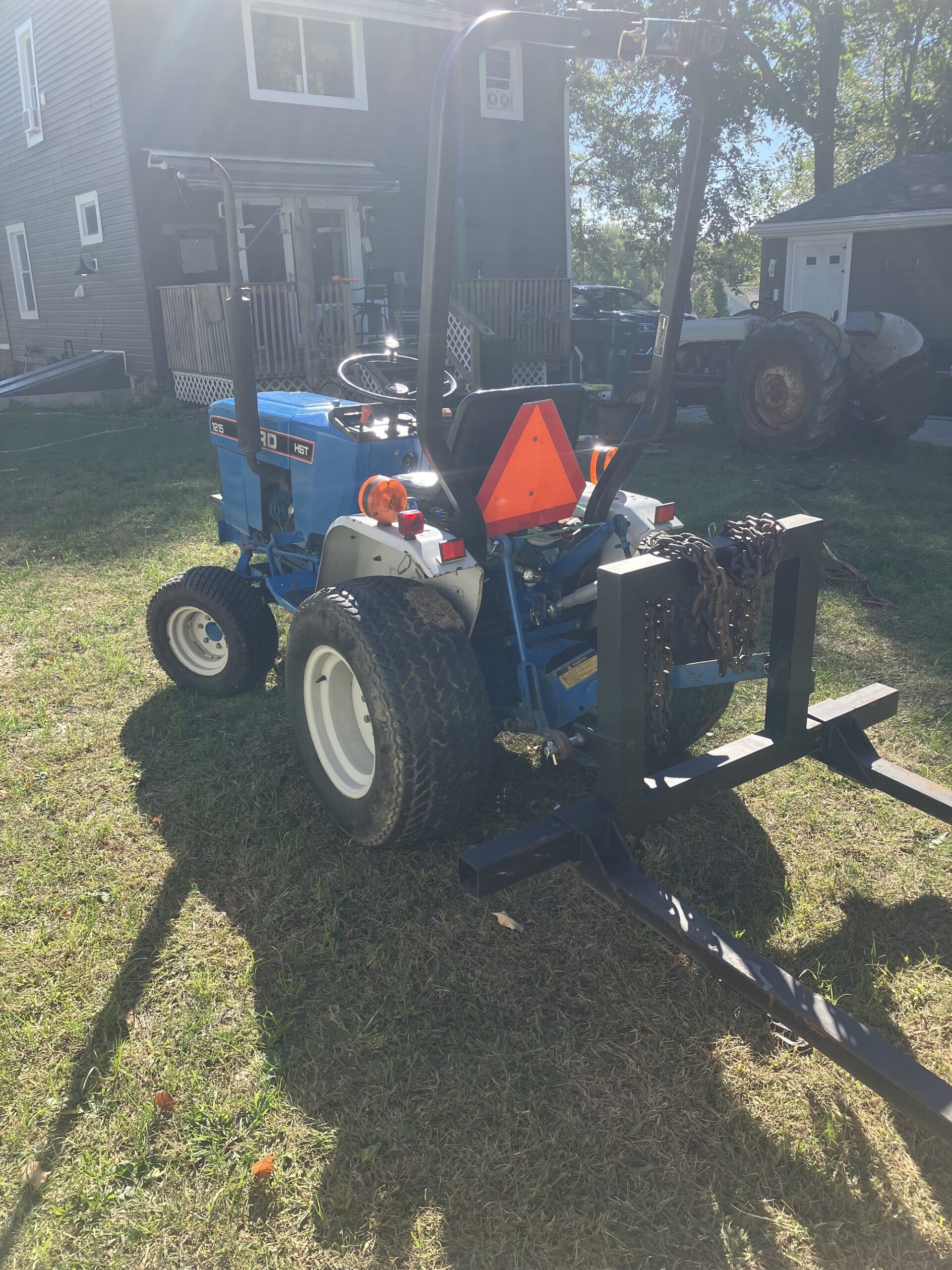 Ford-New Holland 1215 Tractor