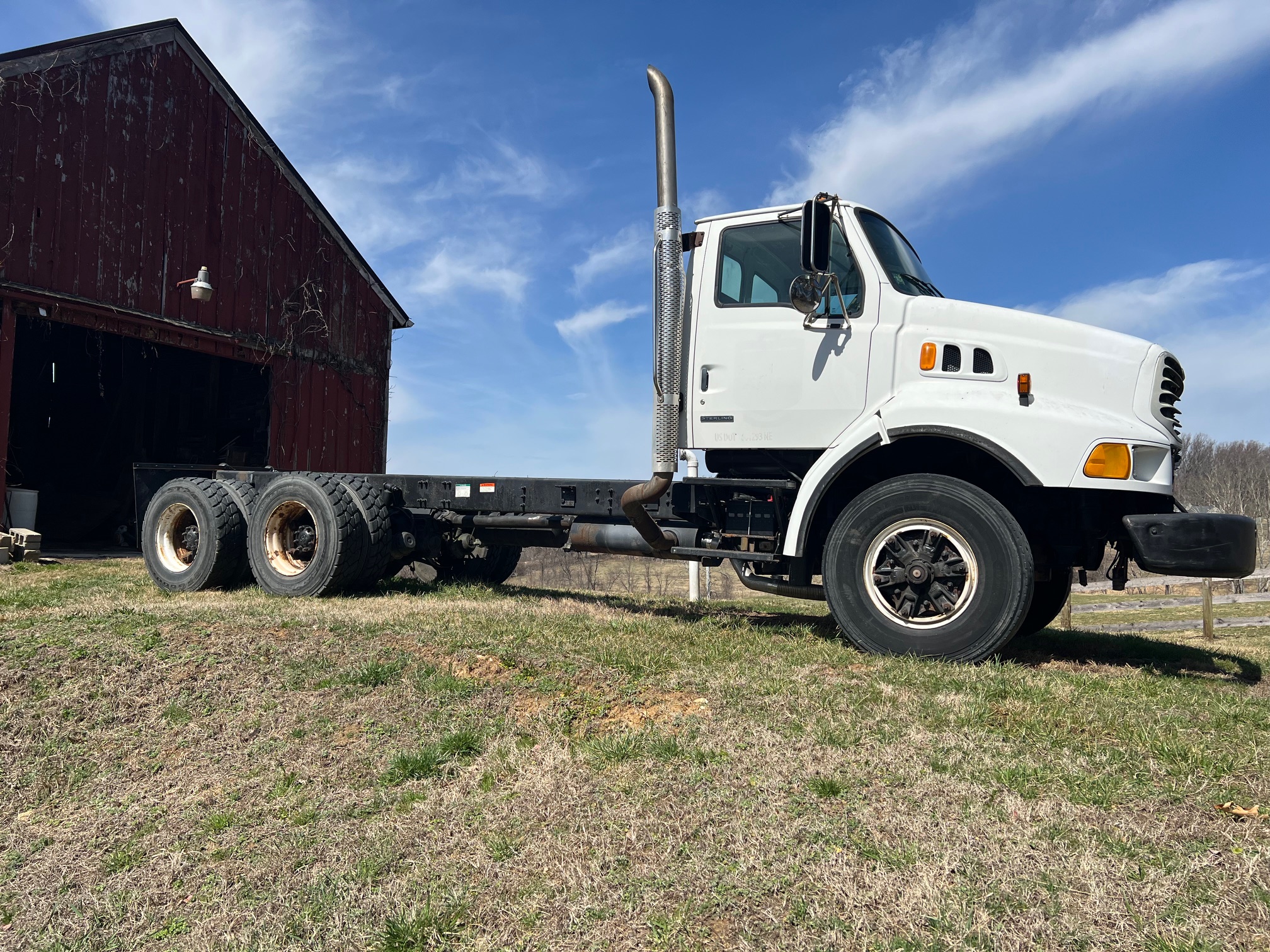 Sterling LT9500 Truck