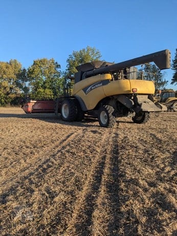 NH CR960 Combine