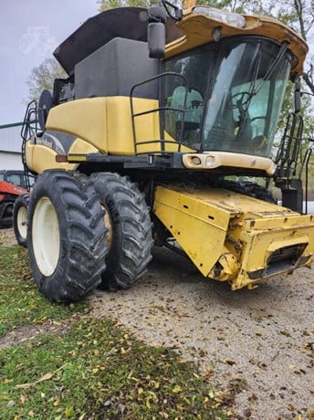 NH CR960 Combine
