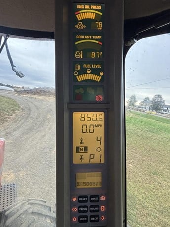 C-IH STX 325 Tractor