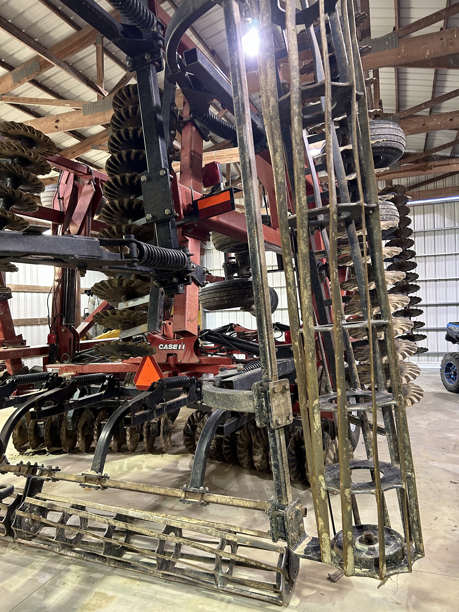 C-IH 330 Turbo Vertical Tillage Tool