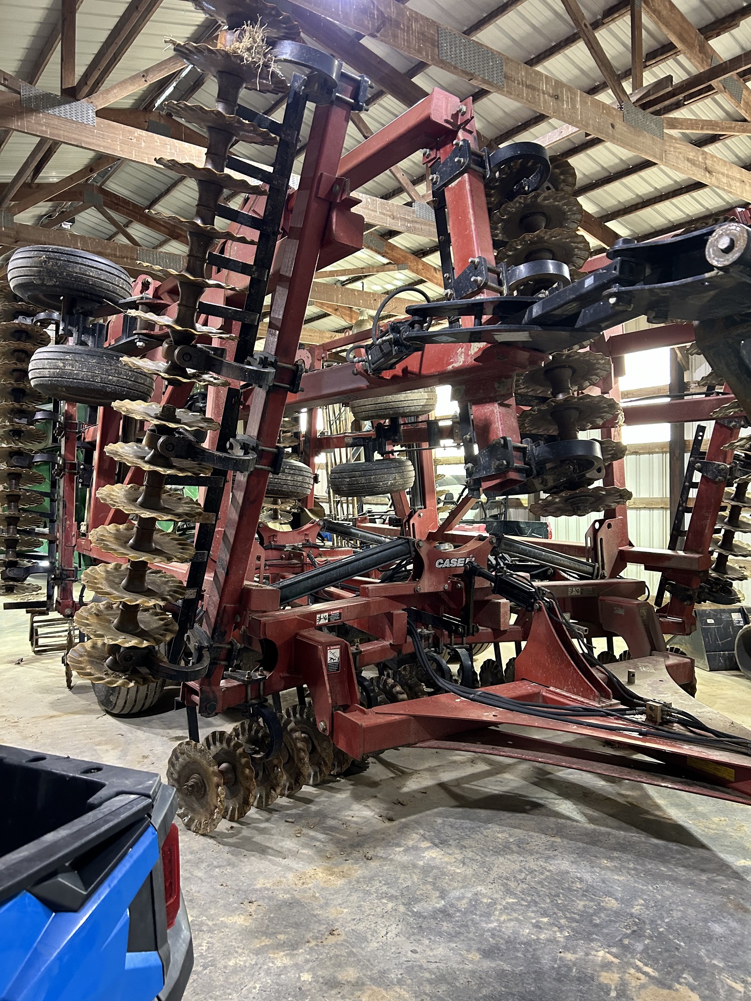 C-IH 330 Turbo Vertical Tillage Tool