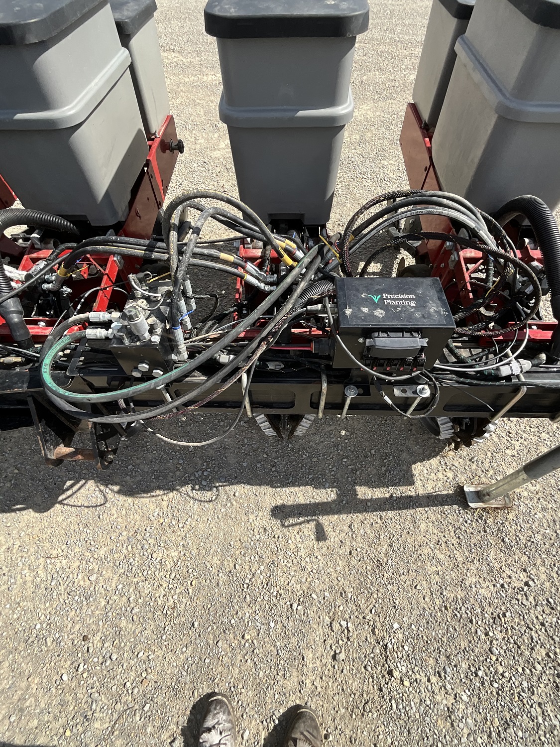 C-IH 1250 6R30″ Planter