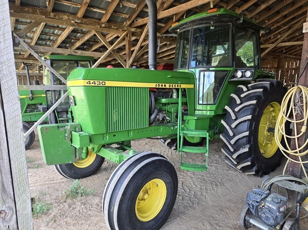 JD 4430 Tractor