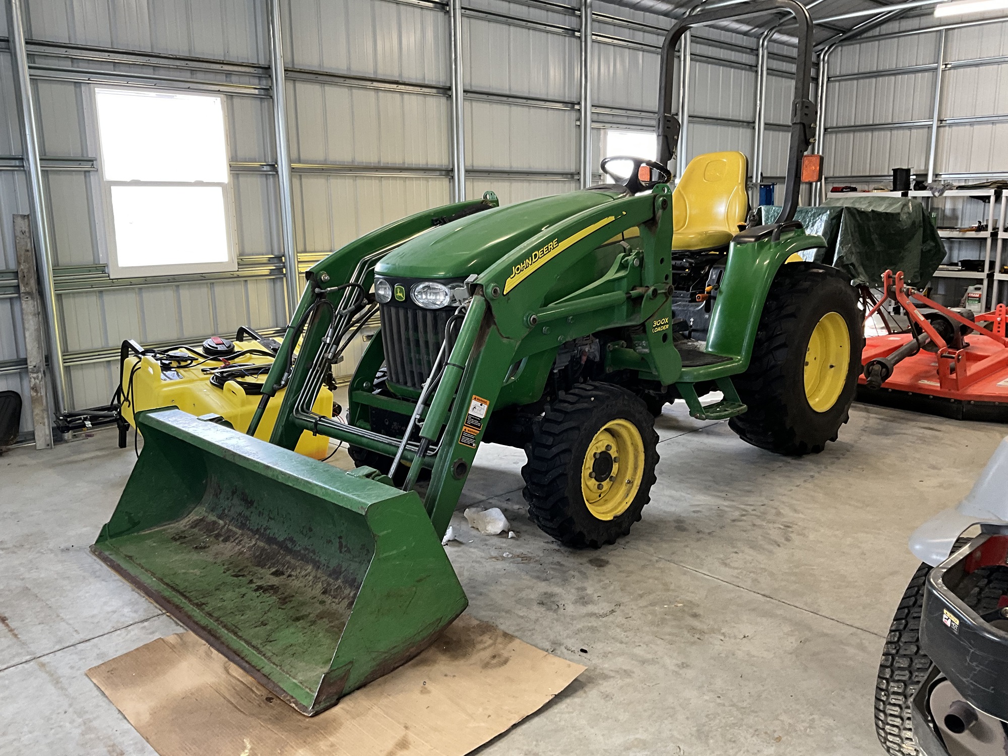 JD 3320 Tractor