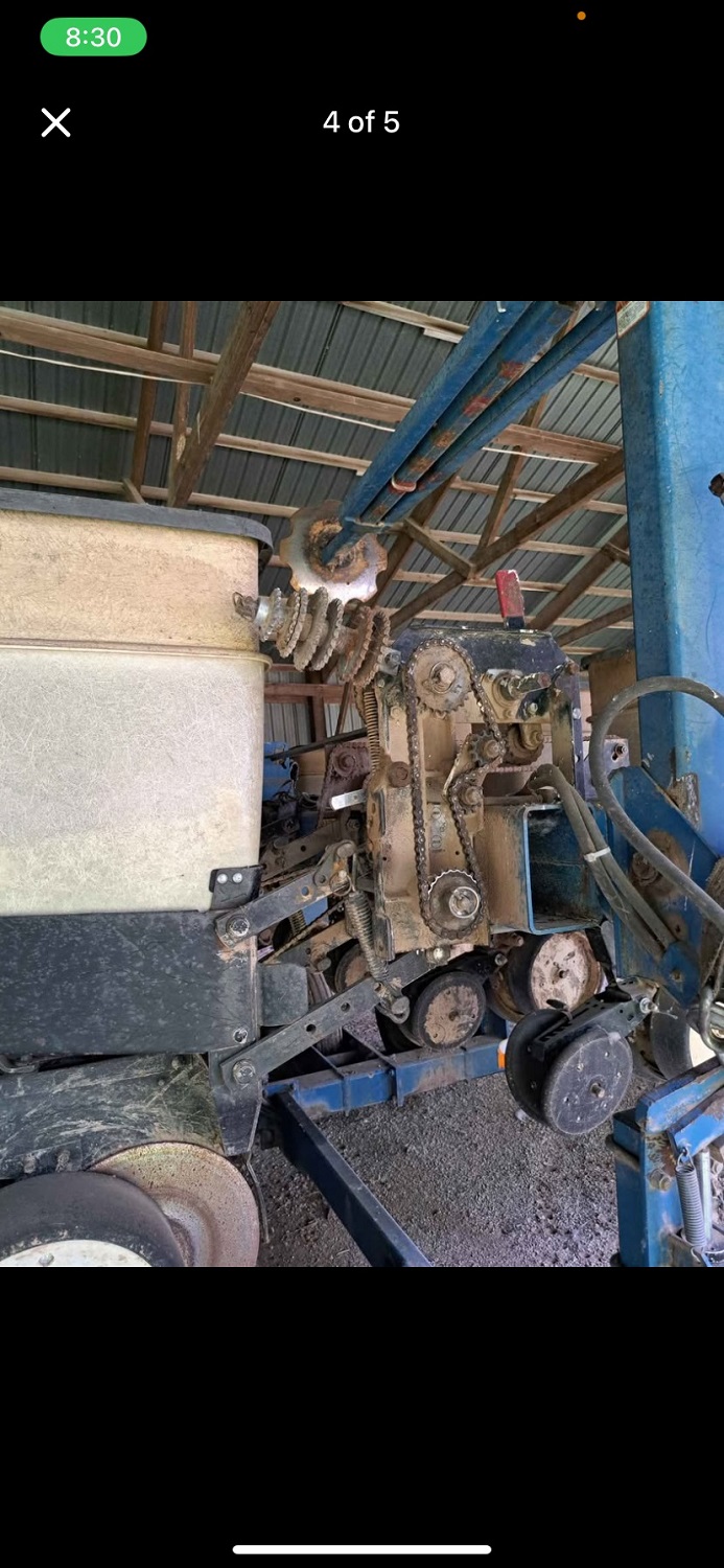 Kinze 8-15 Planter