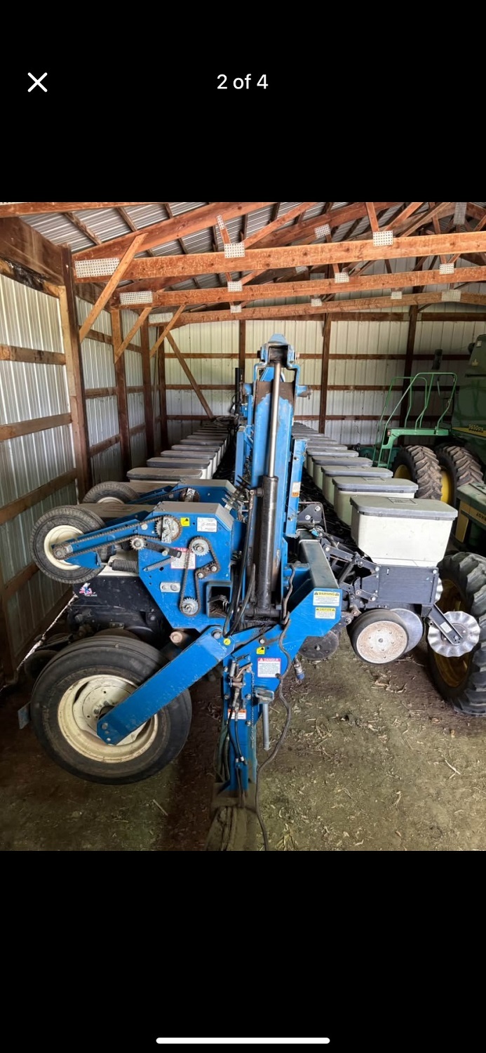 Kinze 3600 16/31 Splitter Planter