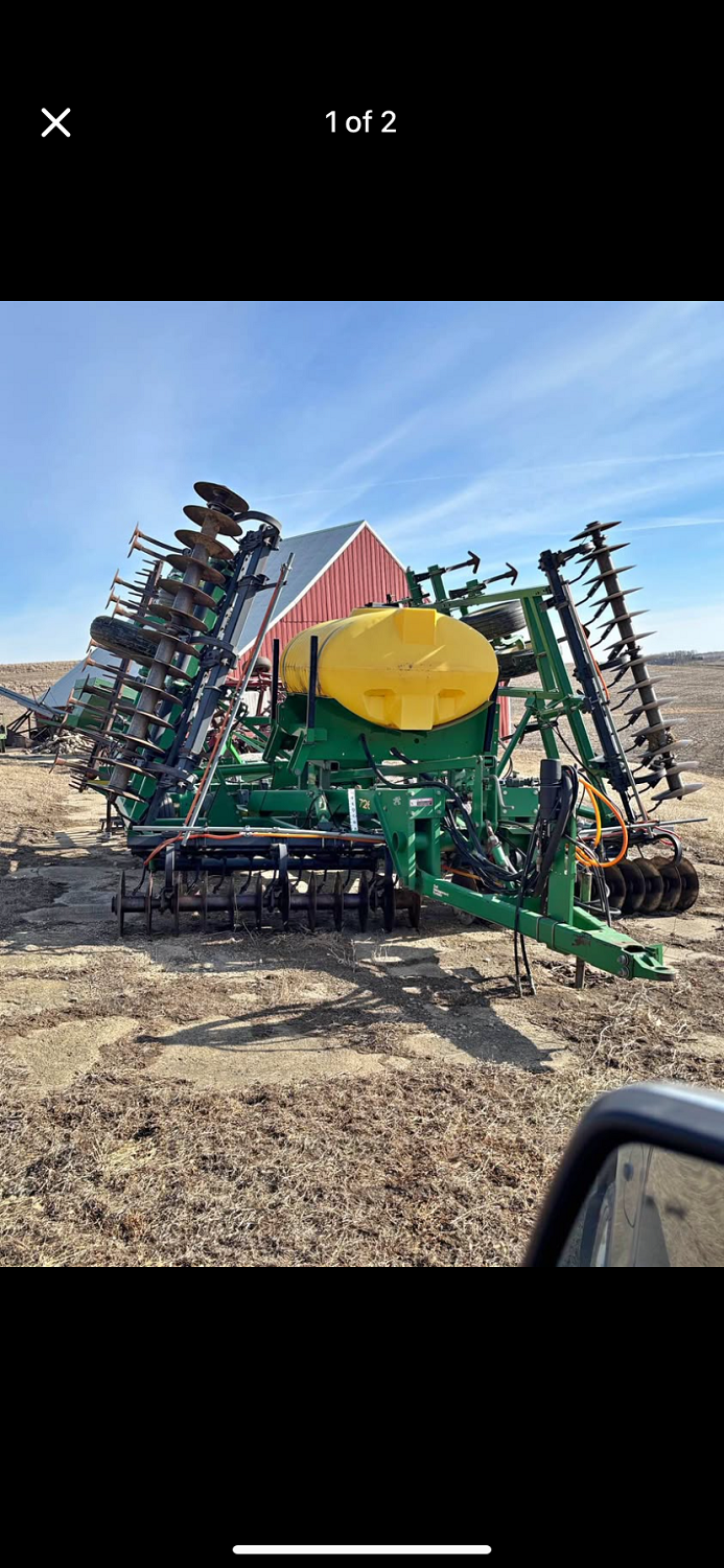 JD 726 30′ Mulch Finisher