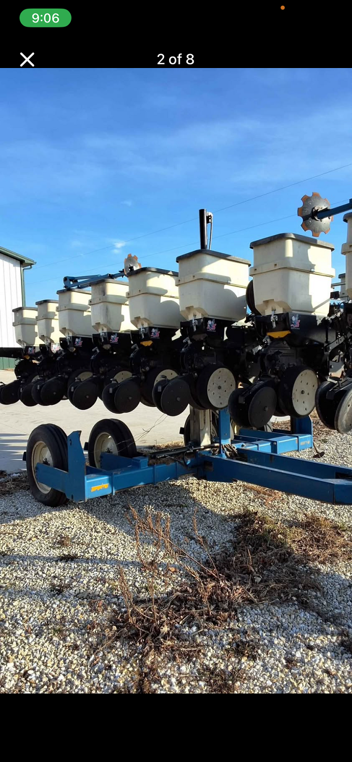 Kinze 3500 8/15 Planter