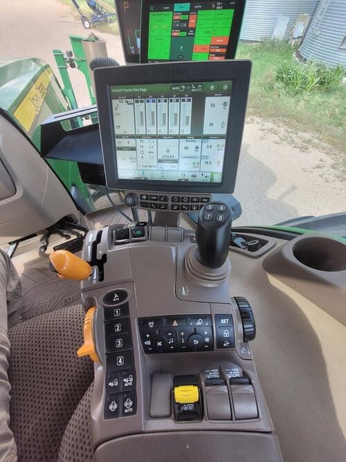 JD 8320R Tractor