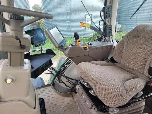 JD 8320R Tractor
