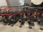 C-IH 1250 16R-30″ Planter