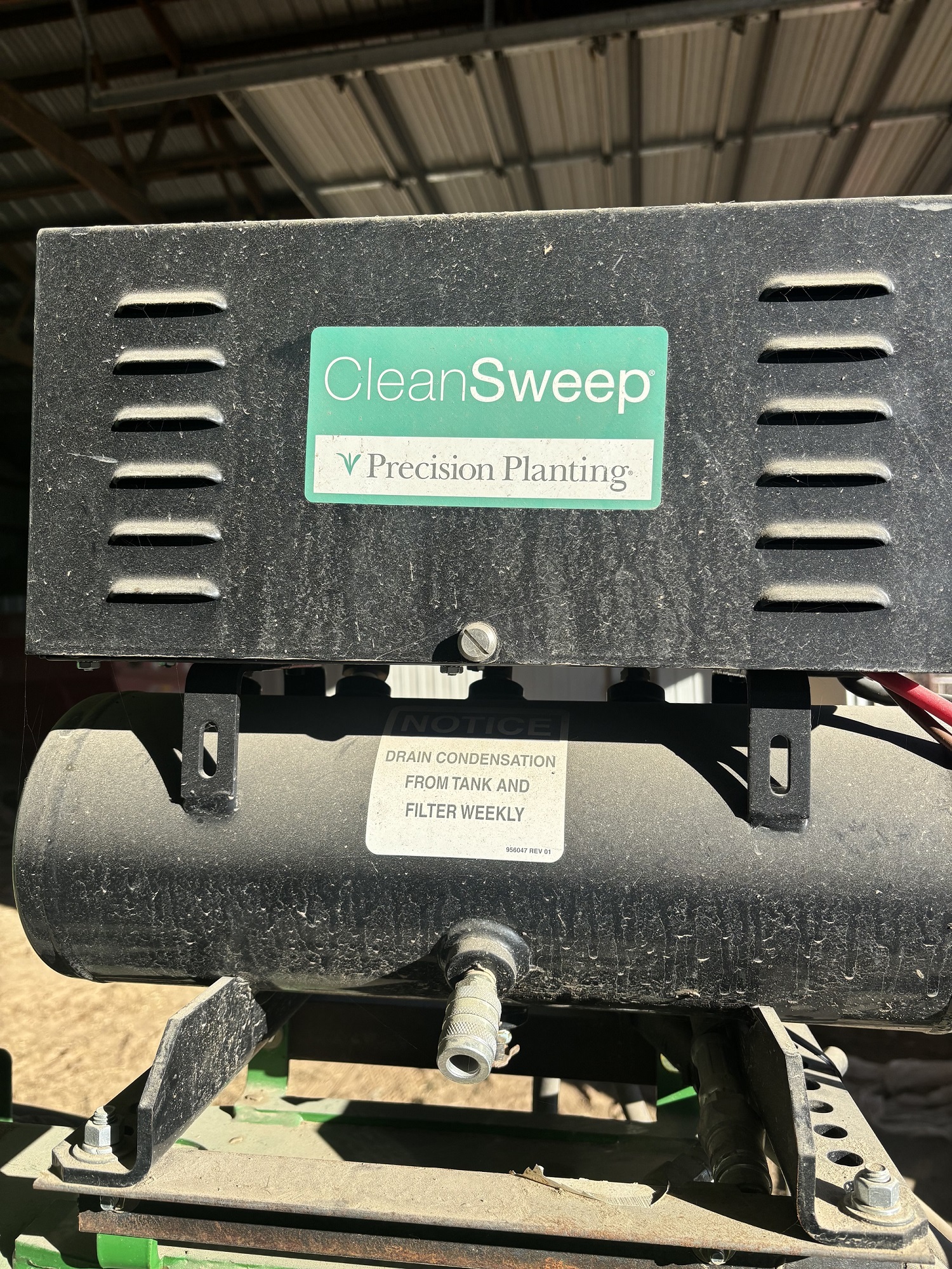 JD 1795 16/31 Planter