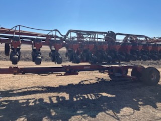 C-IH 1200 16R-30″ Planter