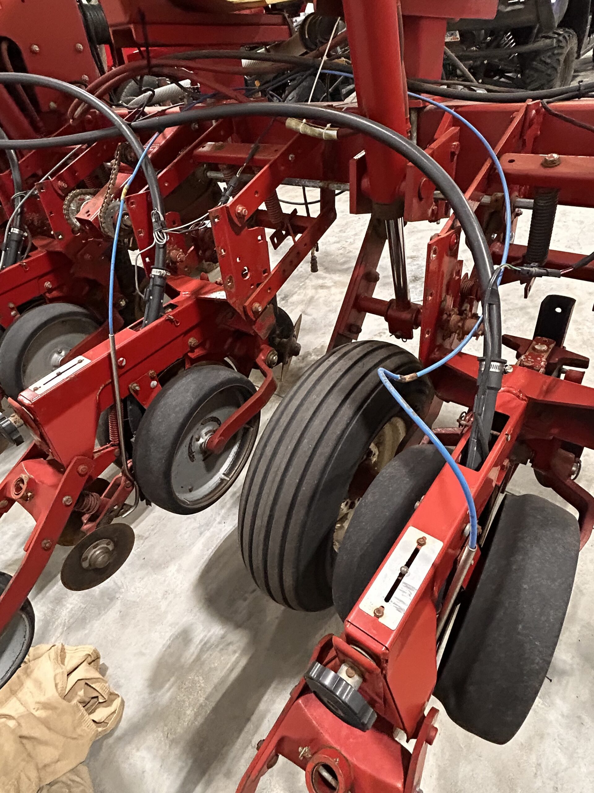 C-IH 900 8R30 Planter