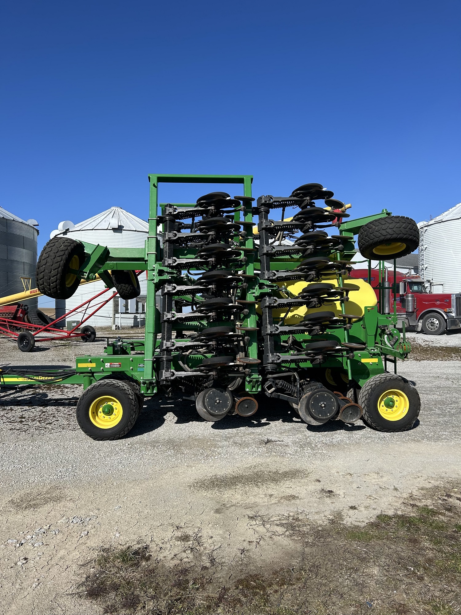 JD 1990 CCS Seeder