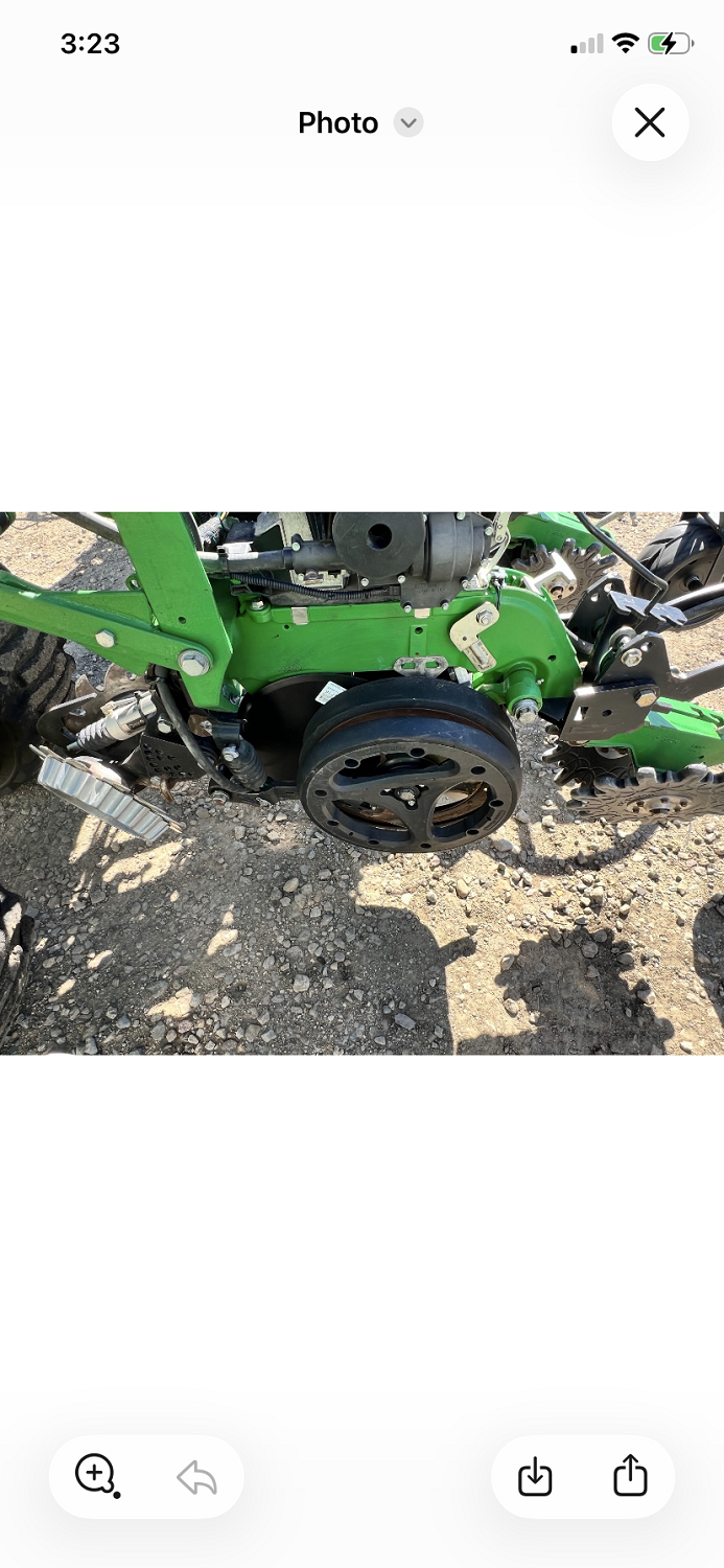 JD DB60 Planter