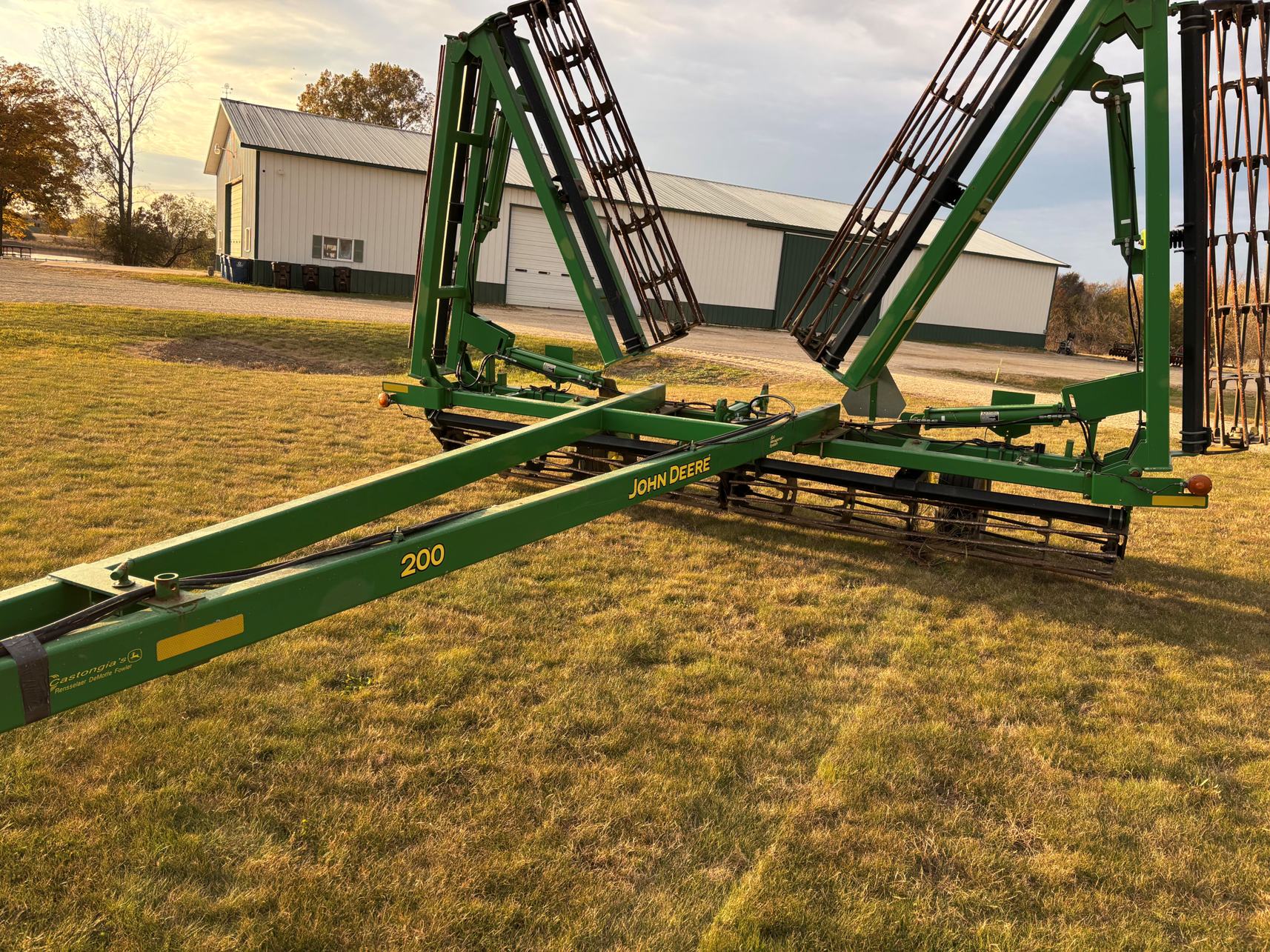 JD 200 Rolling Basket Finisher