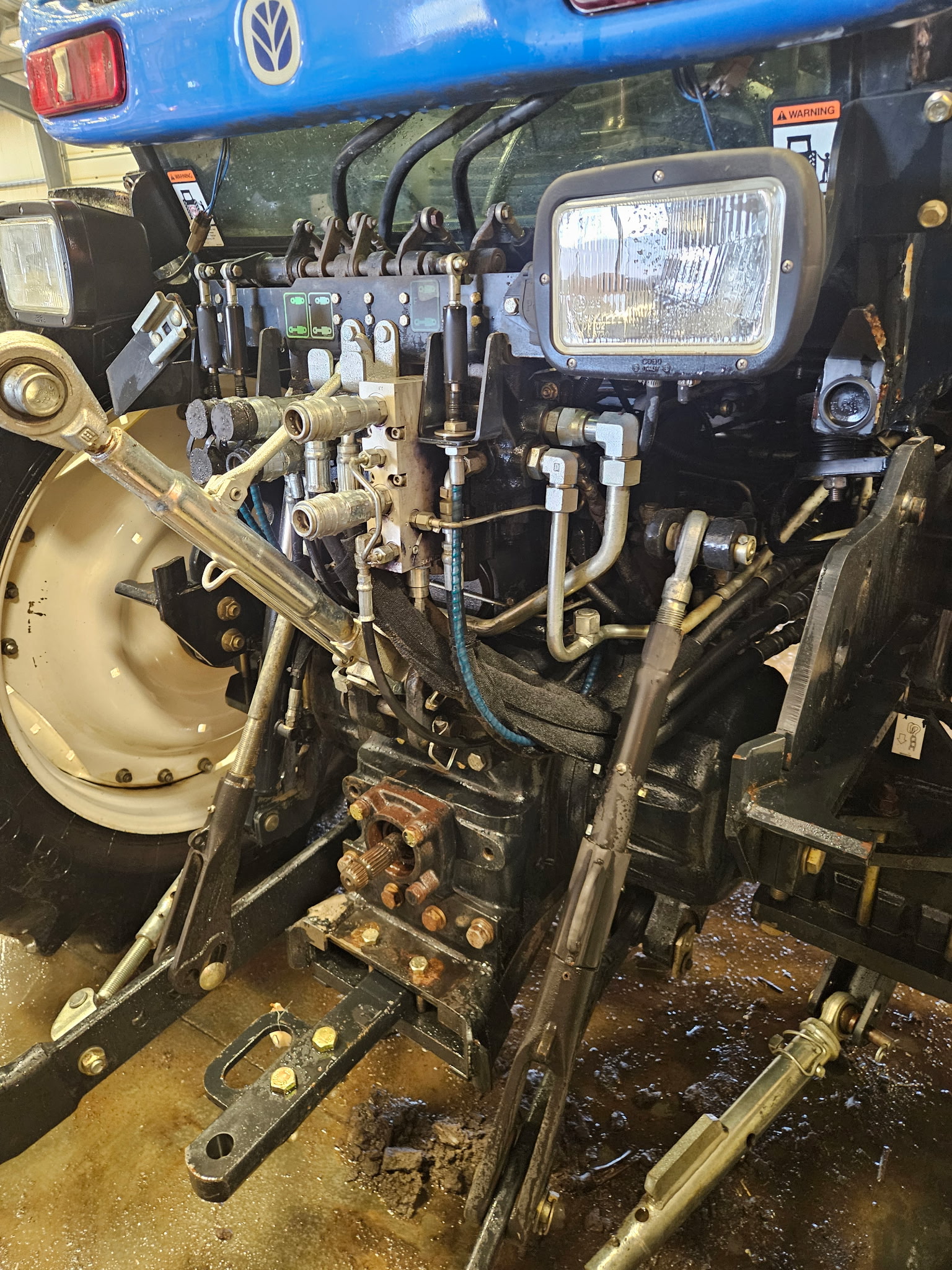 NH TV6070 Tractor