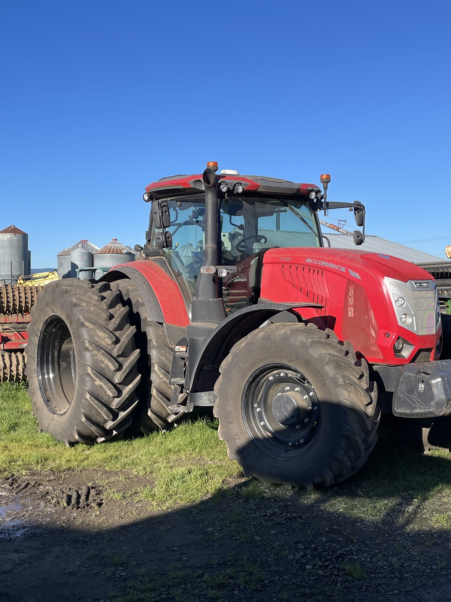 McCormick X7.623 Tractor