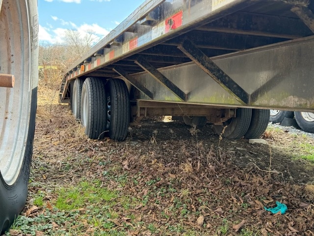 2014 PJ 25′ tandem dual gooseneck trailer with monster ramps