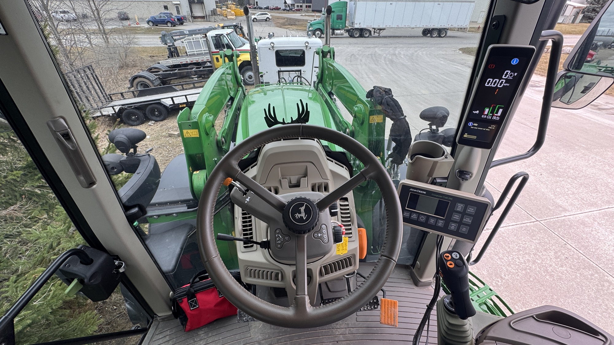 JD 6195 M Tractor