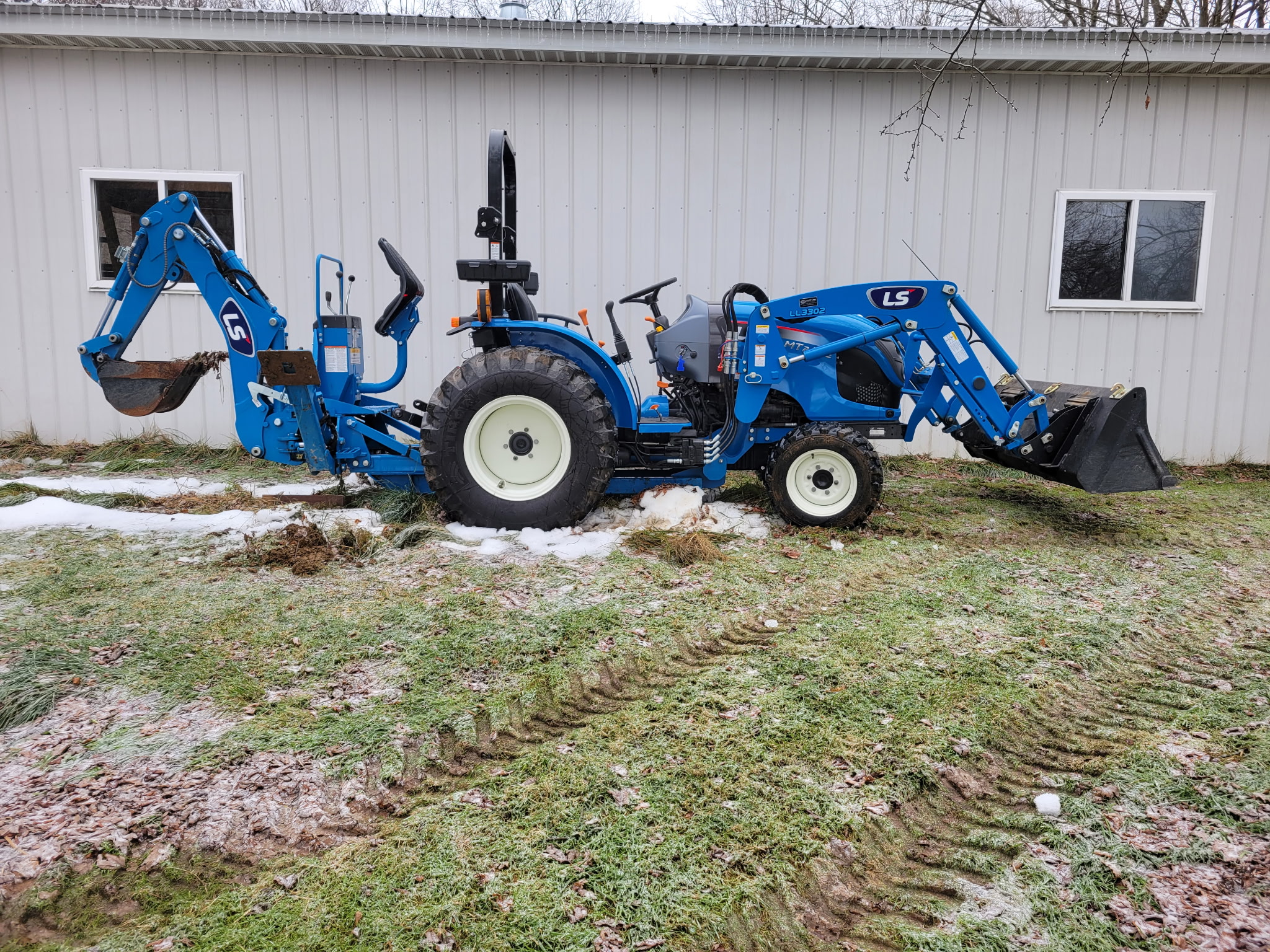 LS MTz30E Tractor