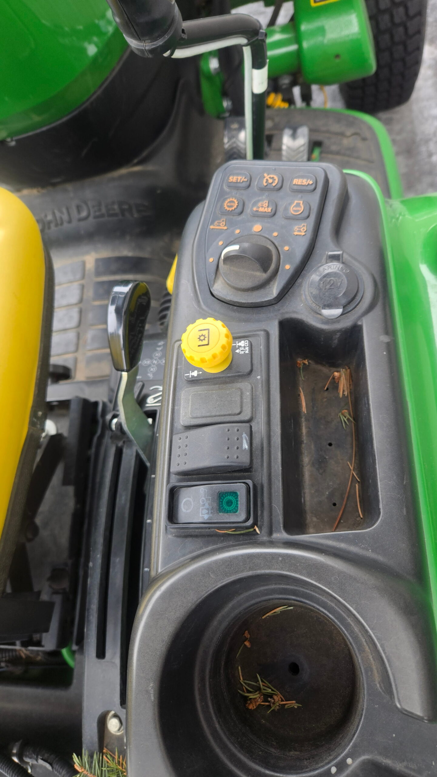2018 John Deere 3039R