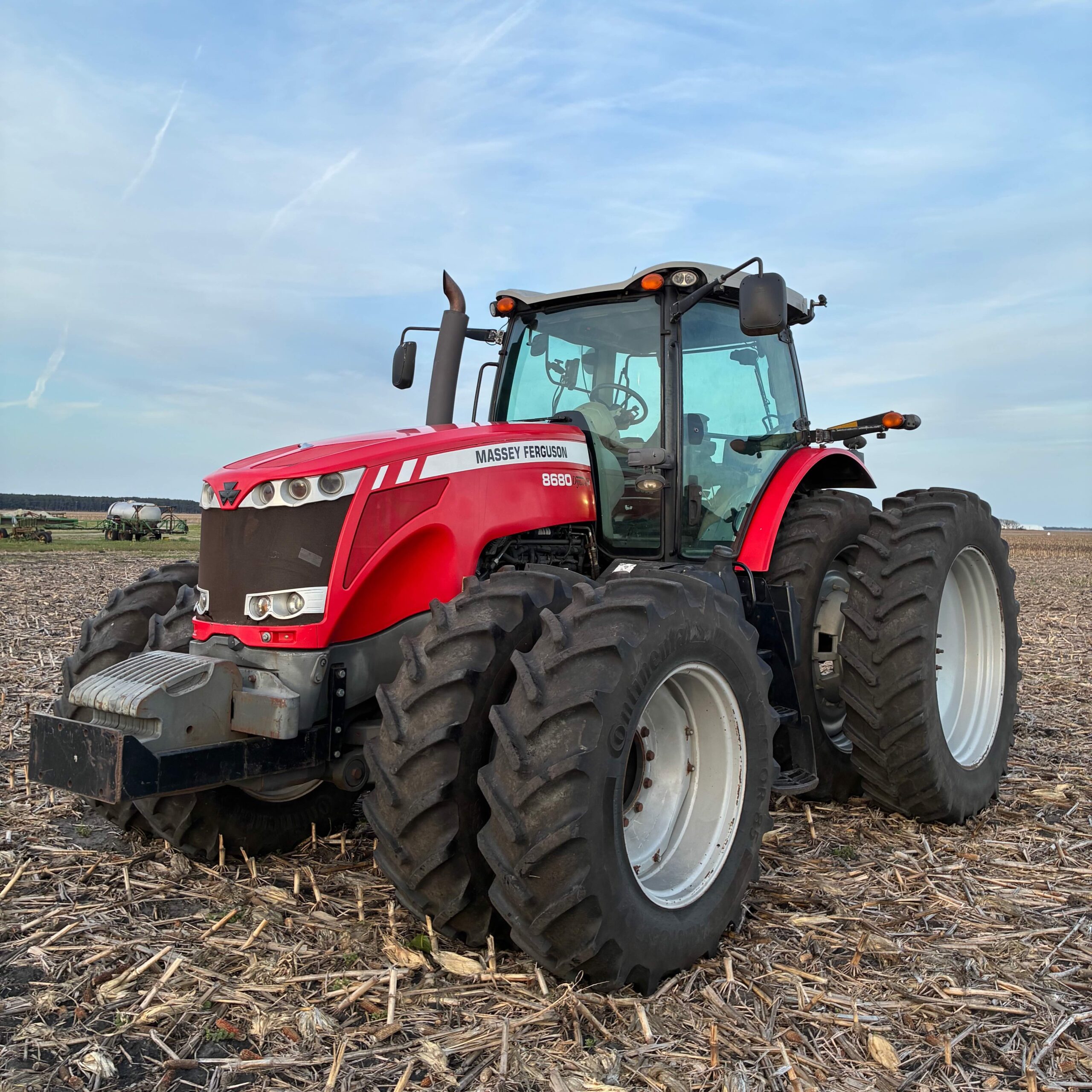 Massey Ferguson 8680 Tractor