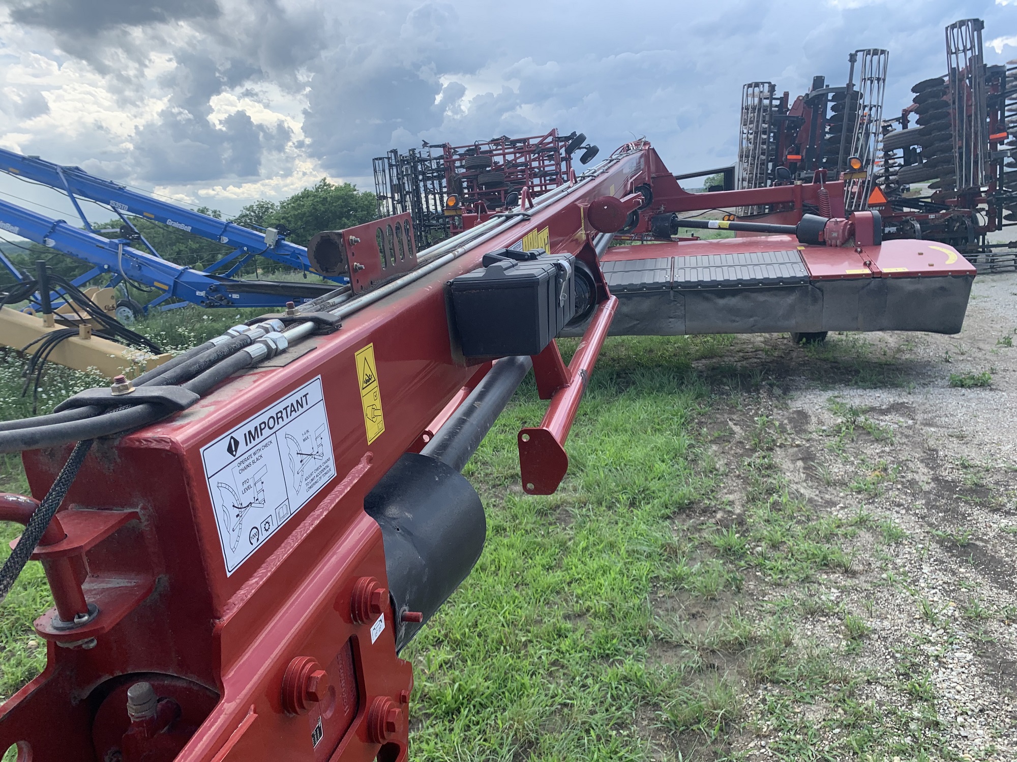 C-IH DC163 Disc Mower Conditioner