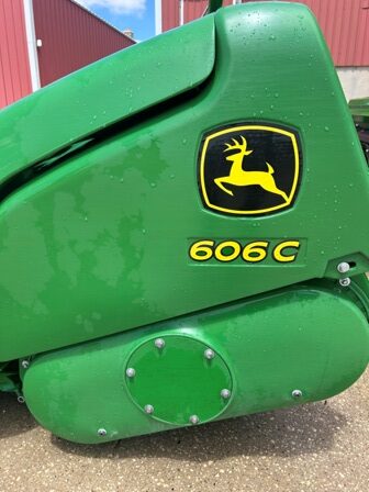 JD 606C Corn Head